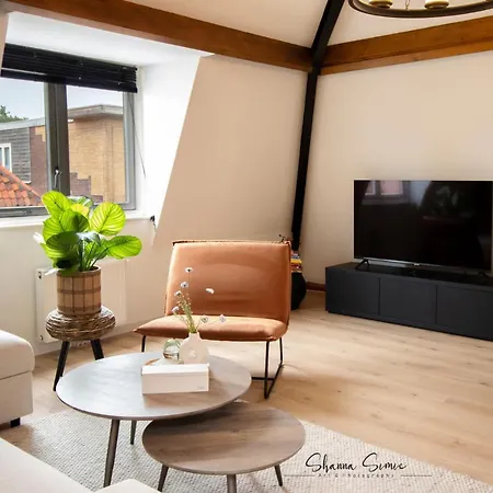 De Koning By Urban Apartment 5*