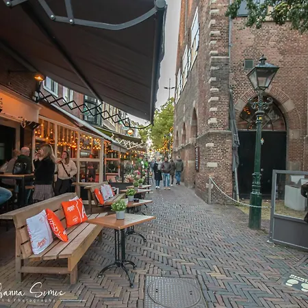 De Koning By Urban Apartment 5*